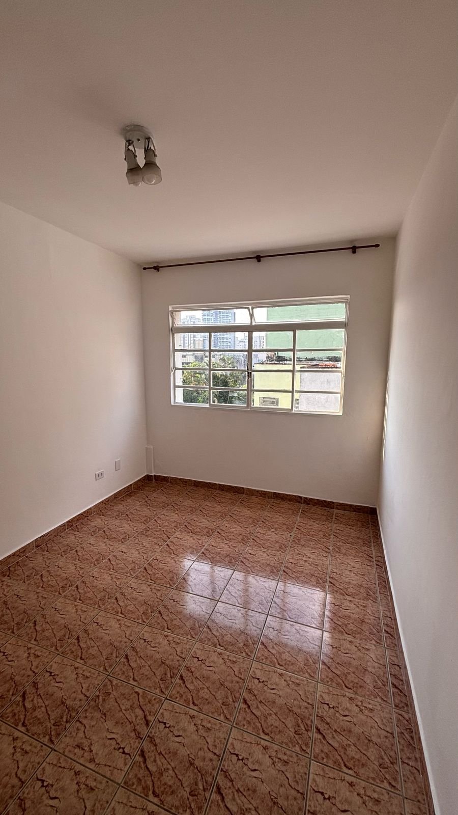 Pinheiros – Cód. 83980