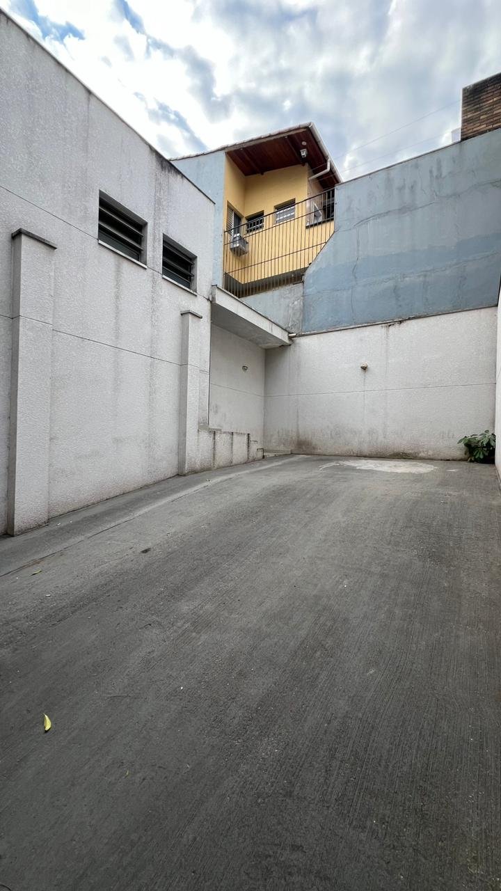 Vila Pompéia – Cód. 29996